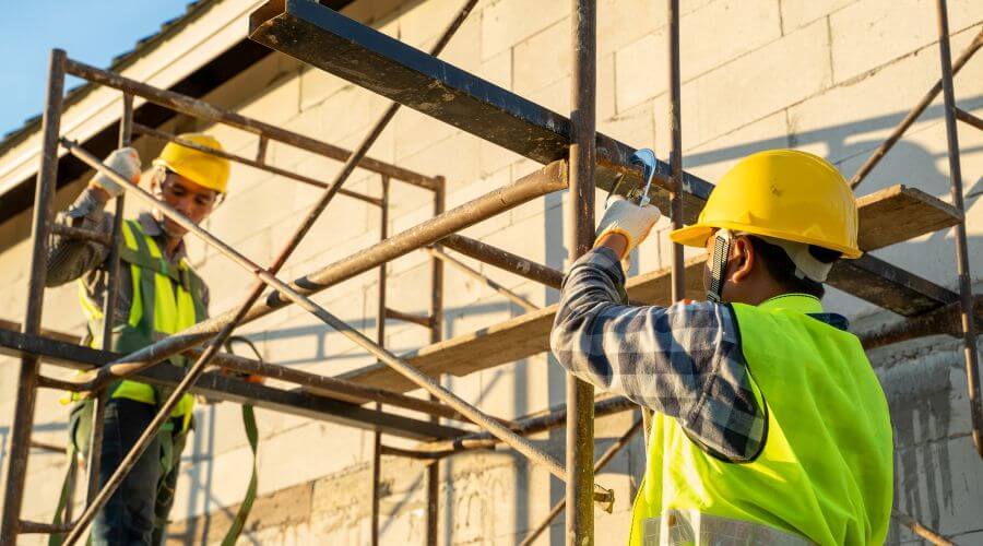 Professional residential roofers in Rocksprings, TX